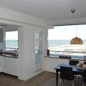 https://beach-apartment-ikusasa.zandvoort-hotels.com